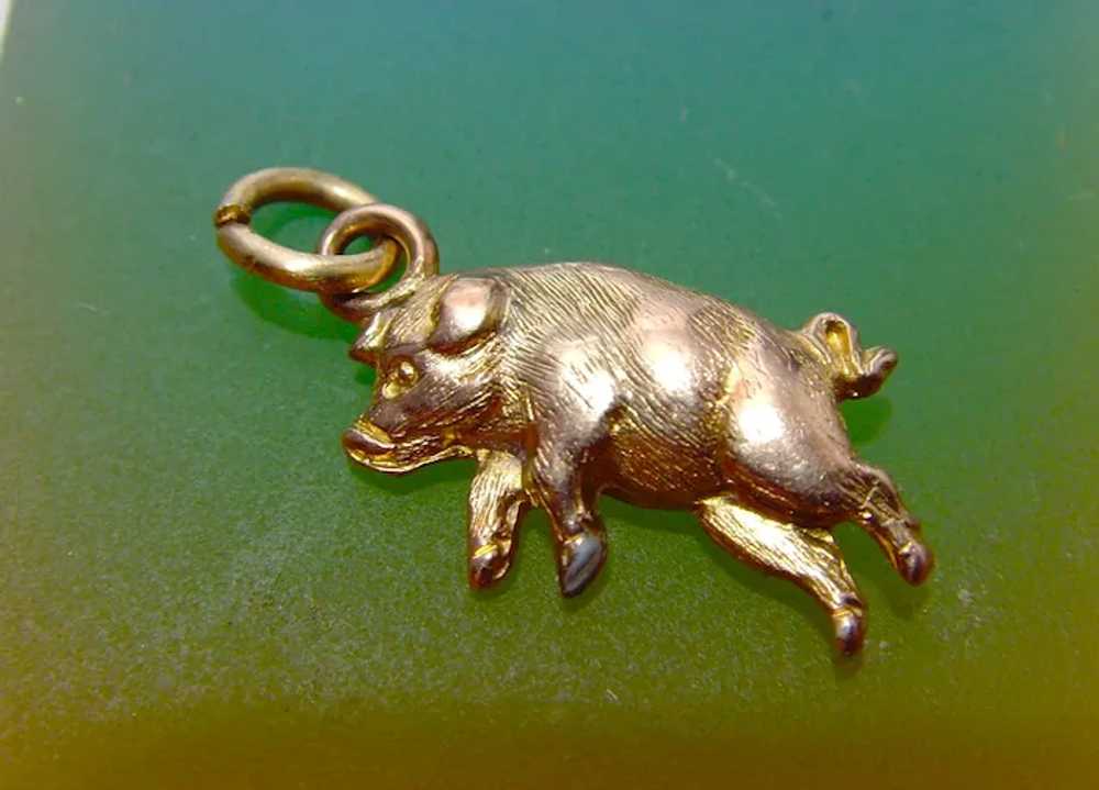 Antique Victorian 9ct rose gold pig charm - image 2