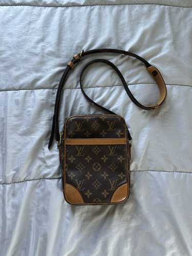 Louis Vuitton Louis Vuitton Shoulder Bag. pristine