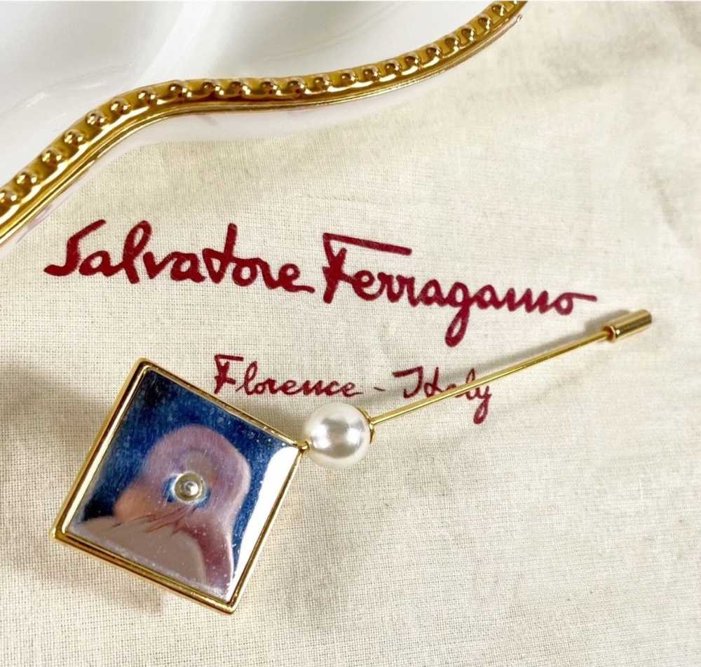 Givenchy Salvatore Ferragamo Gold & Pearl Pin - image 4