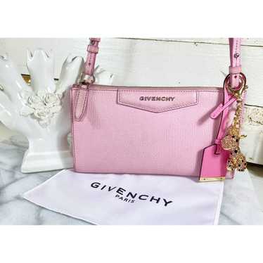 Givenchy Givenchy Grained Goatskin Antigona Cross… - image 1