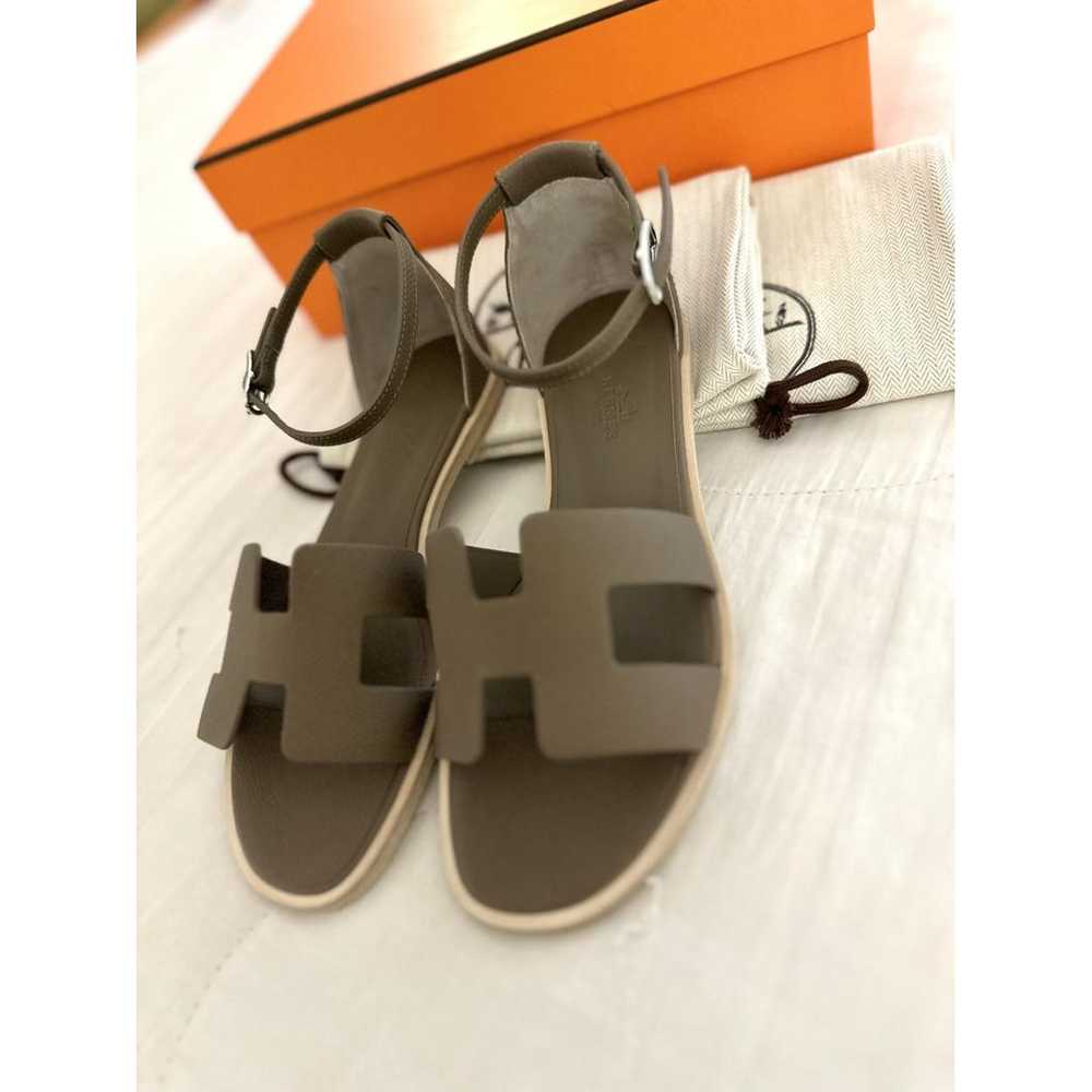 Hermès Santorini leather sandal - image 2