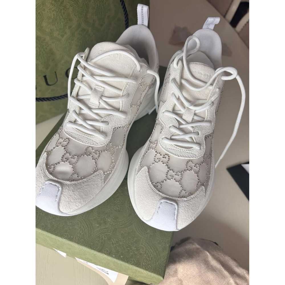 Gucci Rhyton glitter trainers - image 2