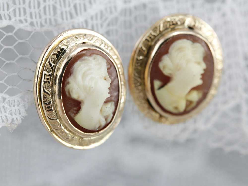 Vintage Cameo Stud Earrings - image 5