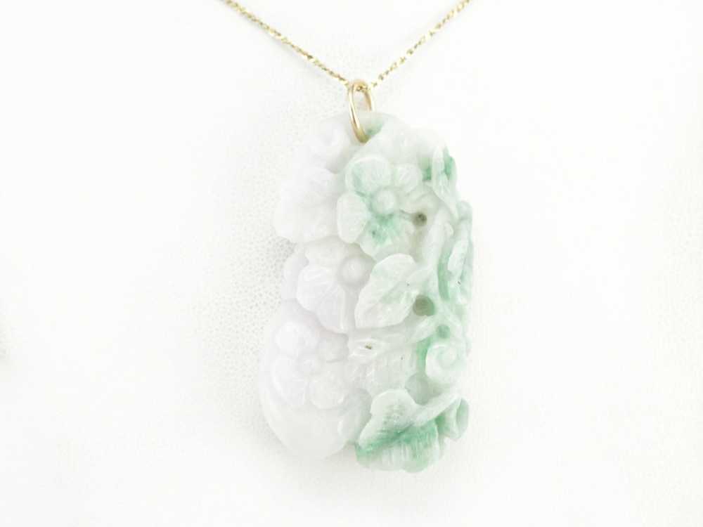 Vintage Peach Blossom Carved Jade Pendant - image 5