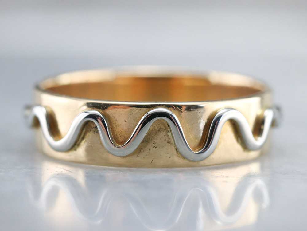 18K Gold Squiggle Pattern Band - image 1