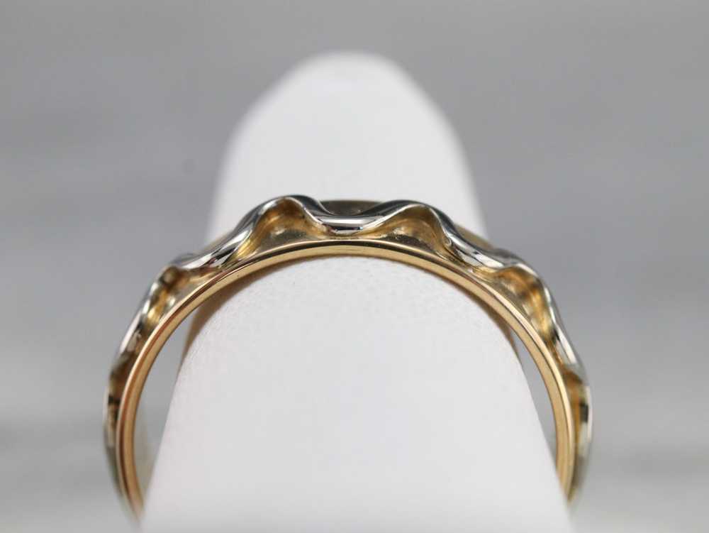 18K Gold Squiggle Pattern Band - image 8