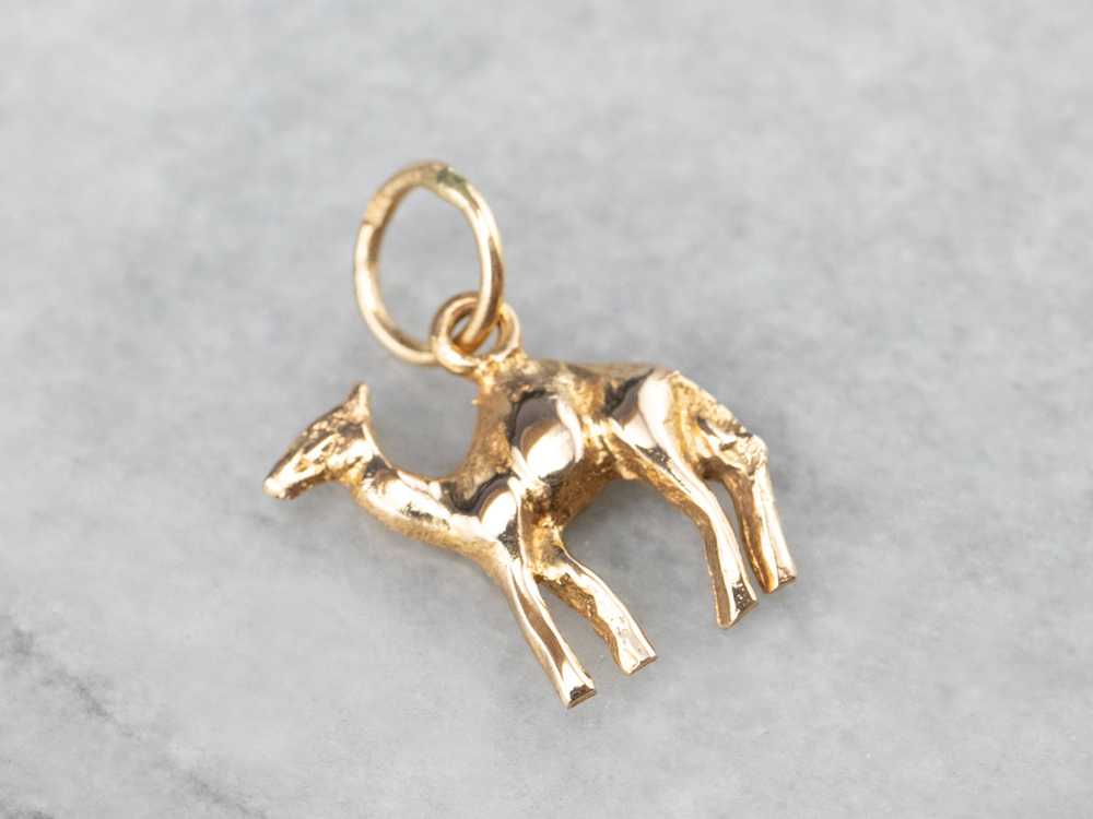 Vintage 18K Gold Camel Charm - image 1