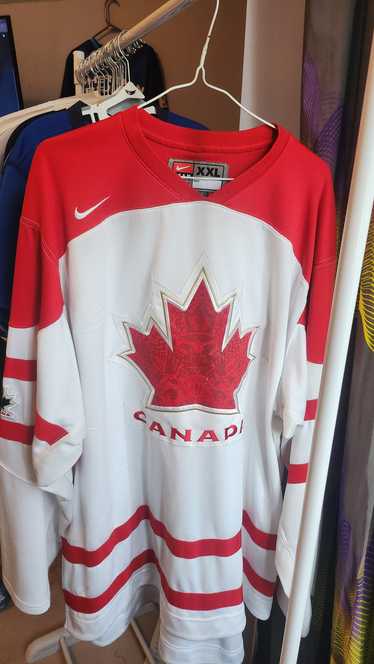 Nike Nike 2010 Team Canada Jersey