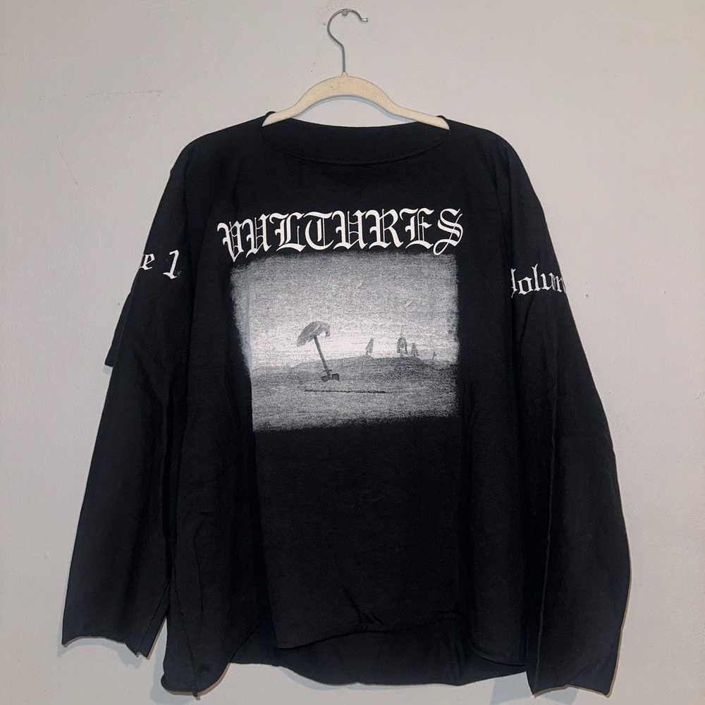 Yeezy Season VULTURES LONG SLEEVE SIZE 1 - image 3