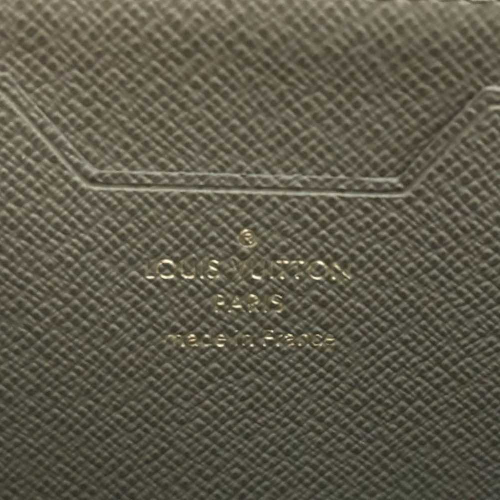 Louis Vuitton RARE LOUIS VUITTON Cosmos Monogram … - image 9