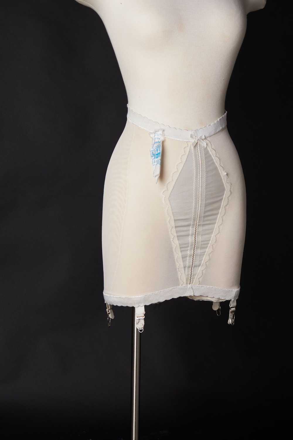 Vintage Deadstock Vintage 1950s Girdle With Garte… - image 1