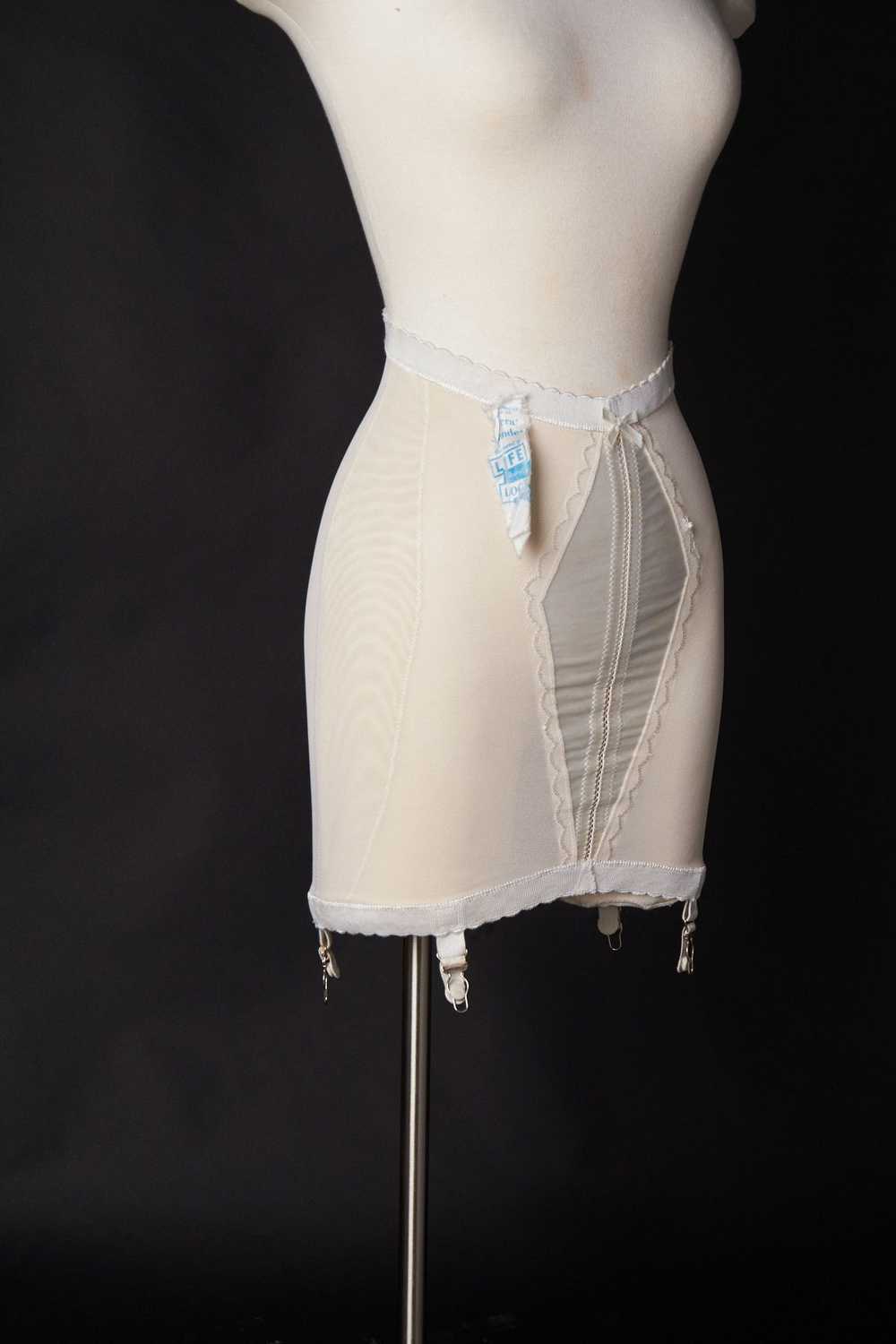 Vintage Deadstock Vintage 1950s Girdle With Garte… - image 3