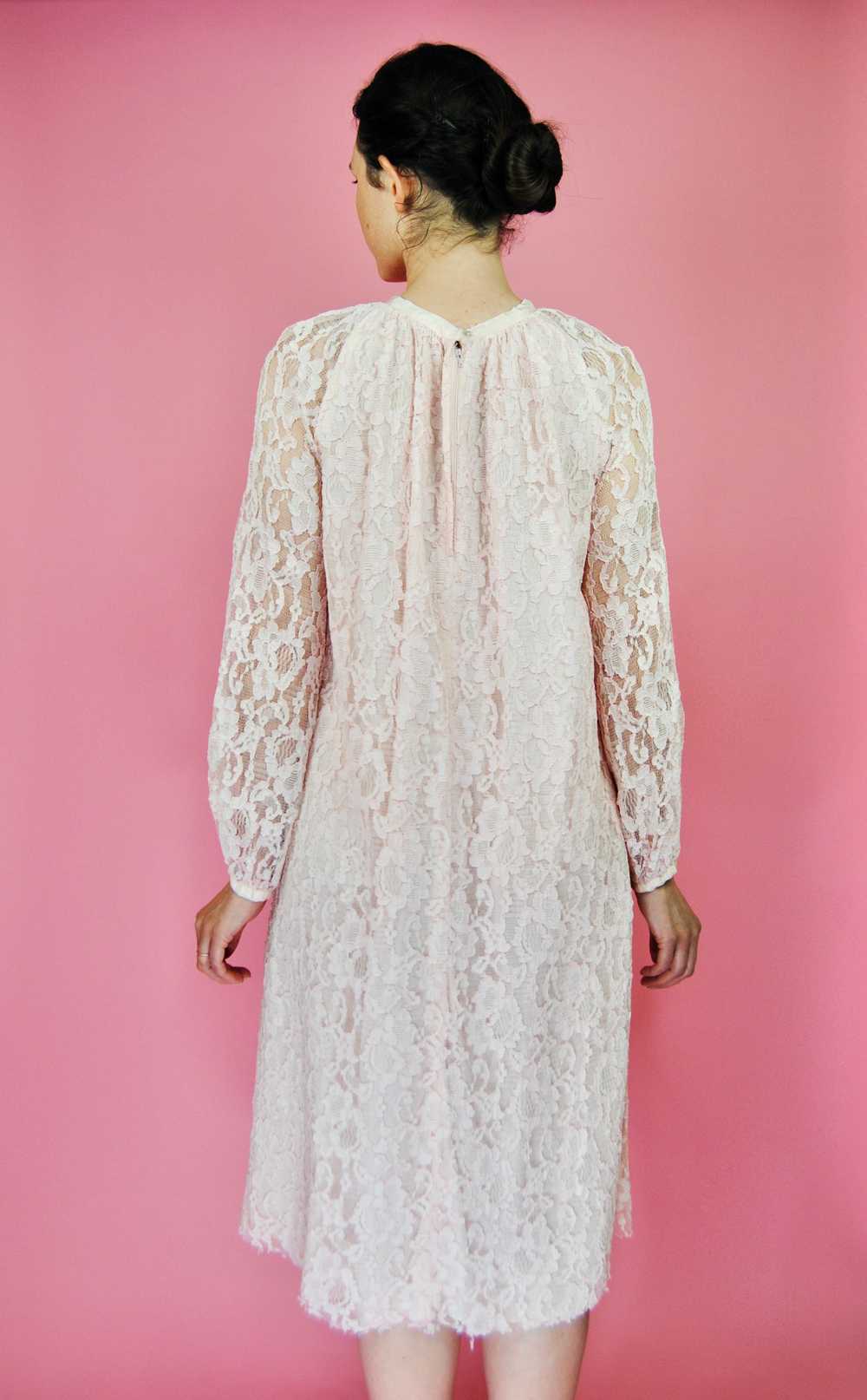 1960s Vintage Pale Pink Lace Cocktail or Party Sh… - image 6