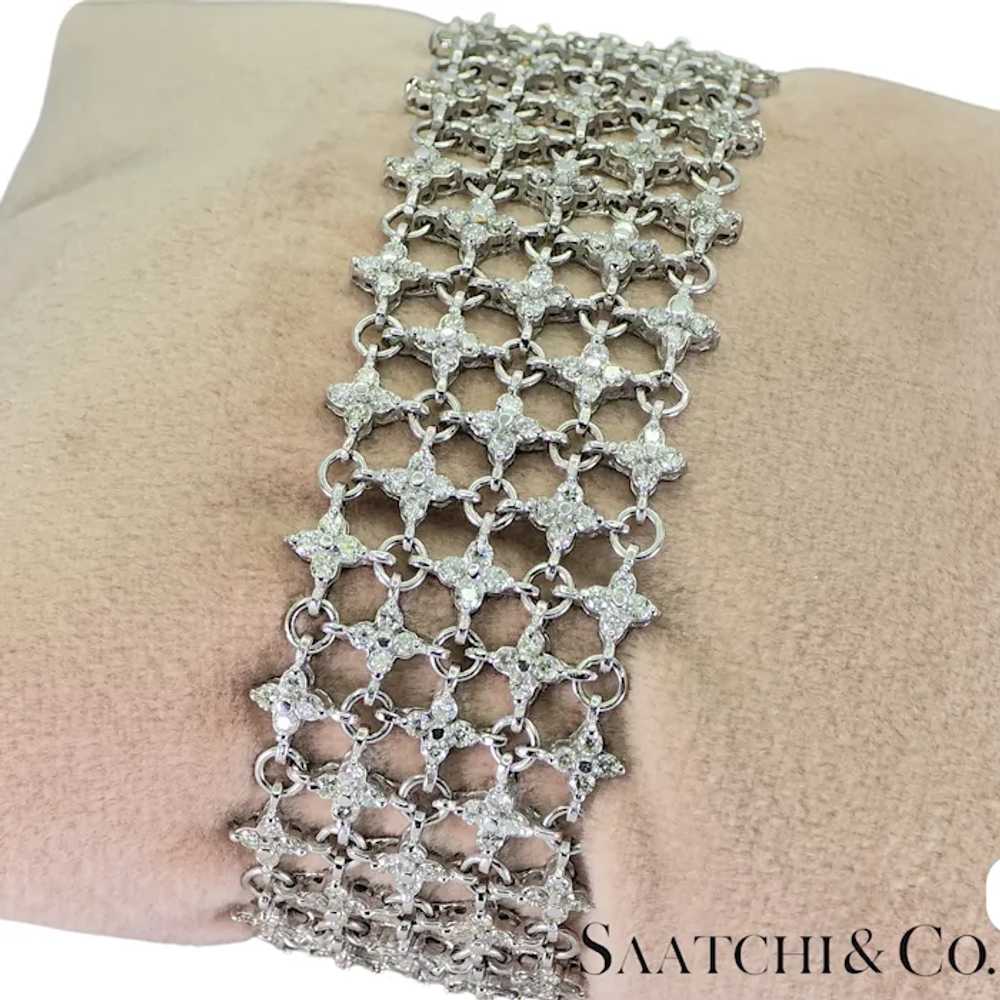 18k (750) White Gold Natural Diamond Mesh Bracelet - image 4