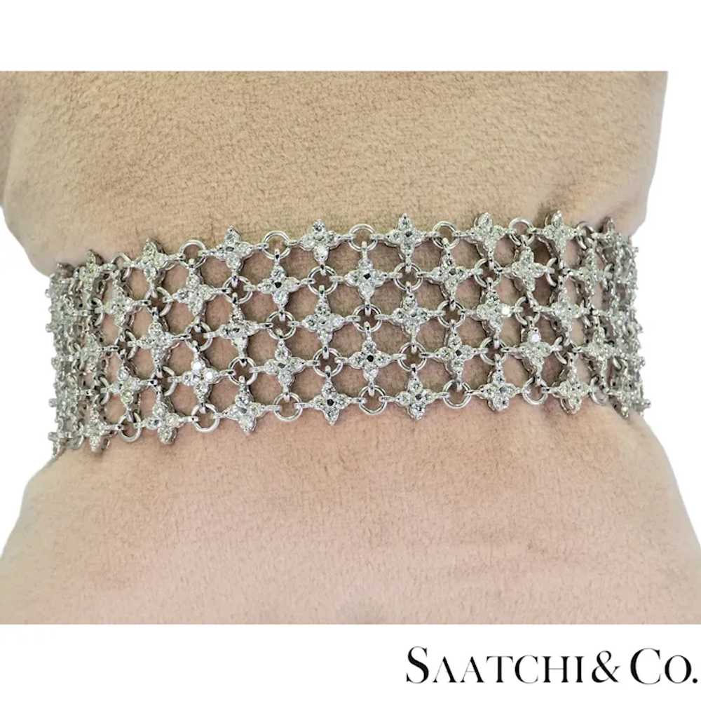 18k (750) White Gold Natural Diamond Mesh Bracelet - image 6