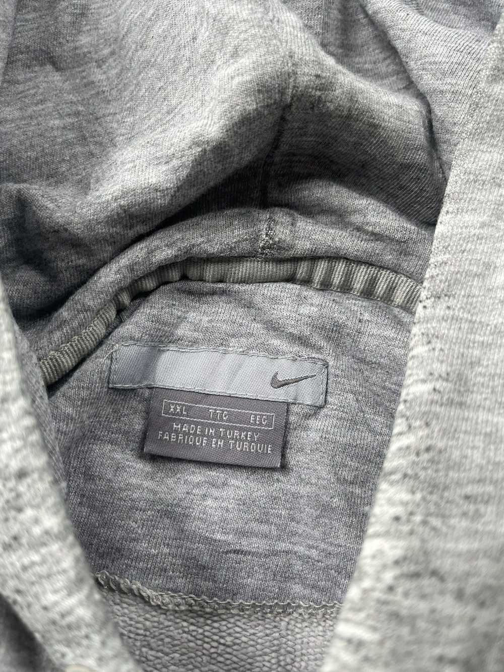 Nike × Streetwear × Vintage Vintage Nike Hoodie - image 4