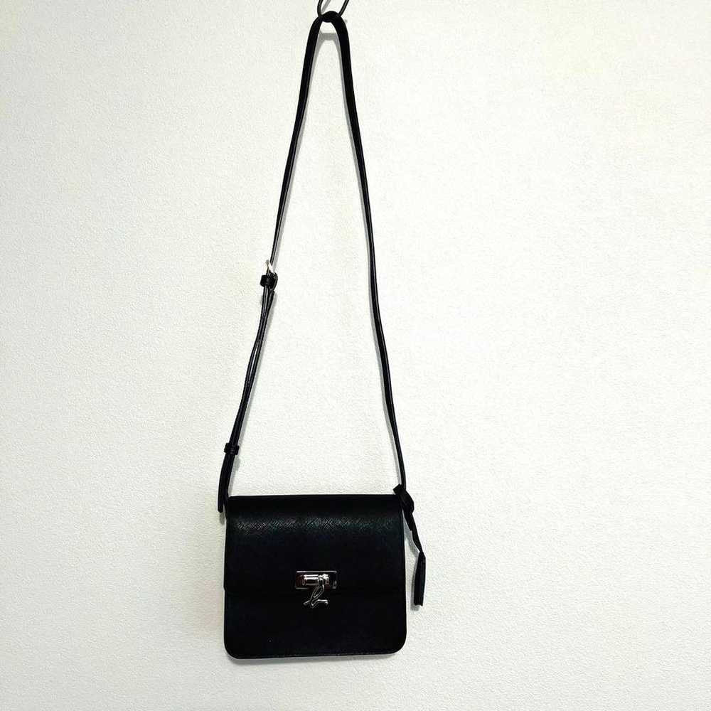 【Excellent Condition】agnes b. Leather Crossbody S… - image 4