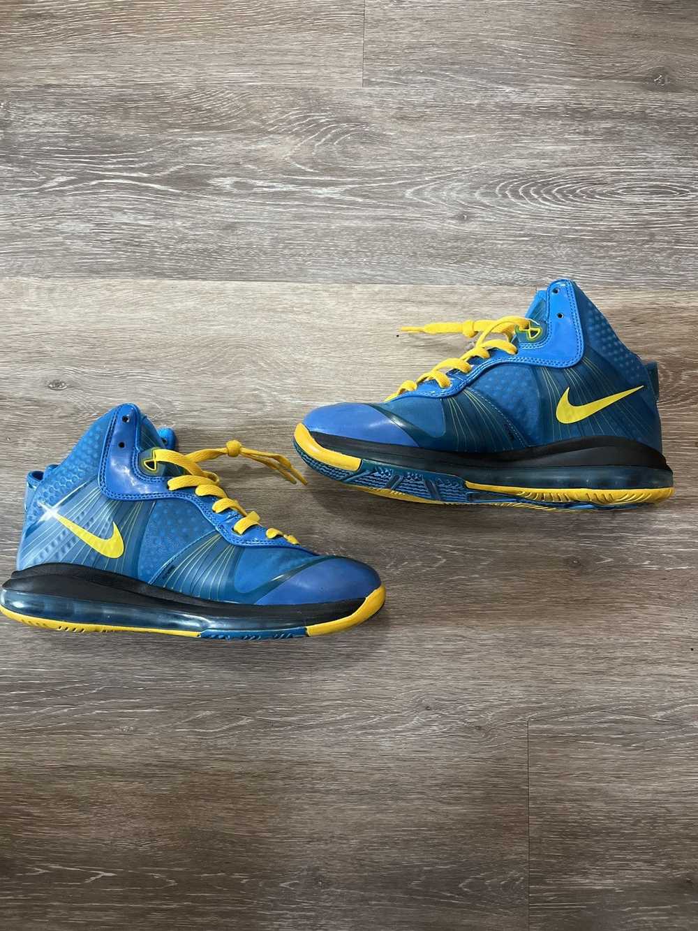 Nike Nike LeBron 8 V2- Entourage - image 2