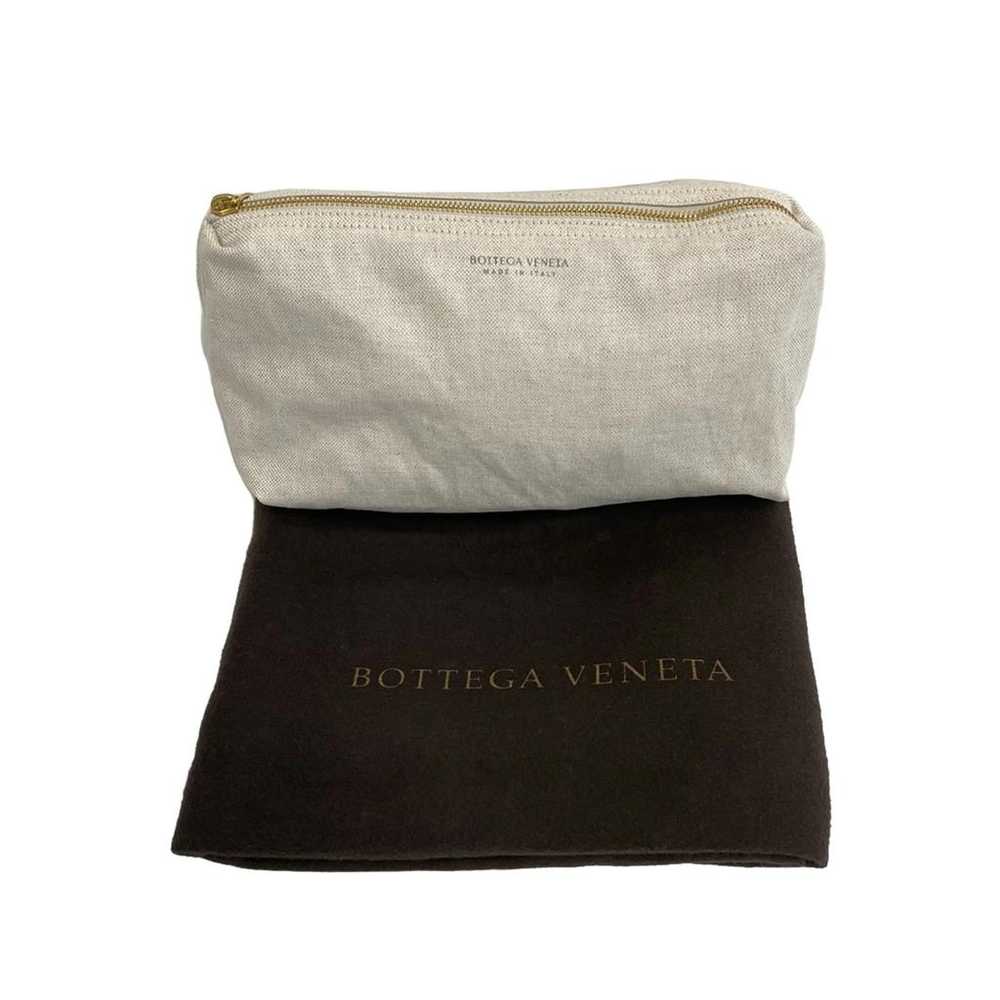 Bottega Veneta Veneta leather crossbody bag - image 12