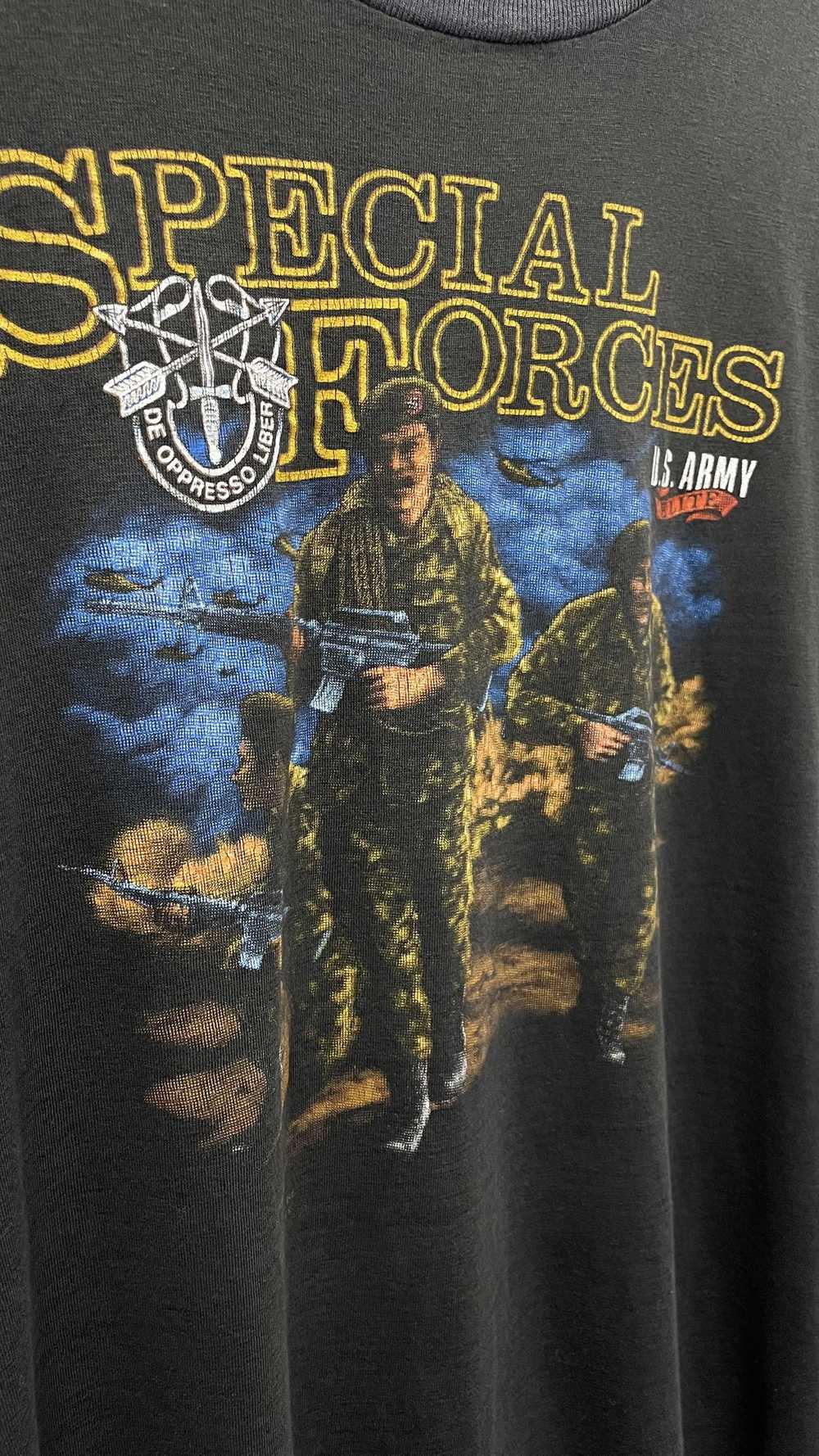 Designer 1987 U.S Army Special Forces Graphic T-S… - image 3