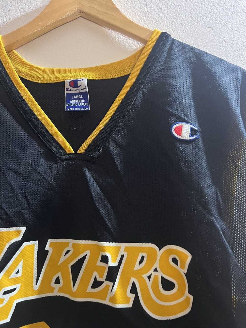 L.A. Lakers × NBA × Vintage Vintage Champion NBA … - image 3