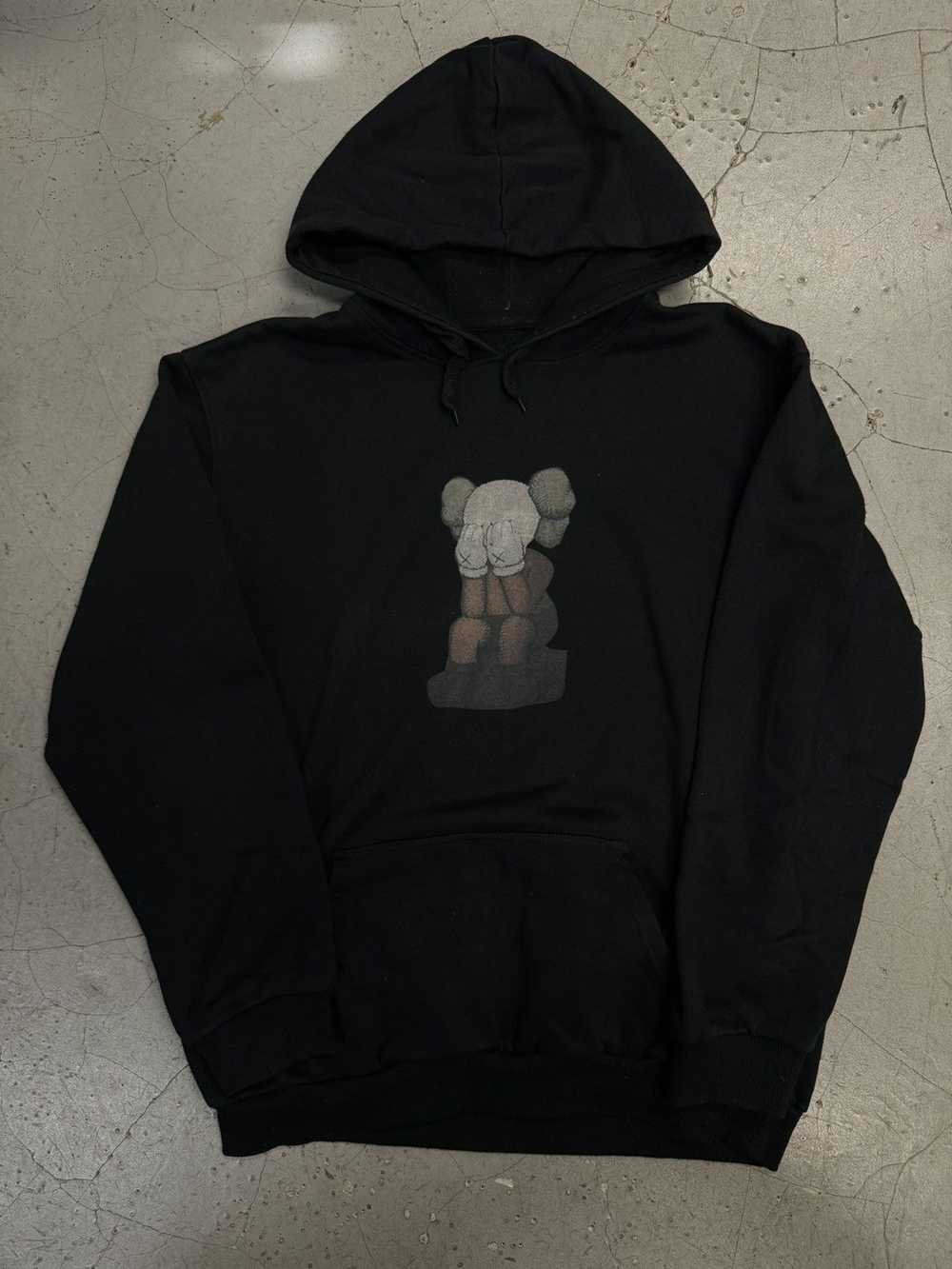 Kaws × Streetwear × Vintage Black Kaws Hooded Swe… - image 1