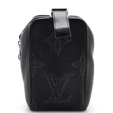 Louis Vuitton Wash Pouch Monogram Shadow Giant Tau