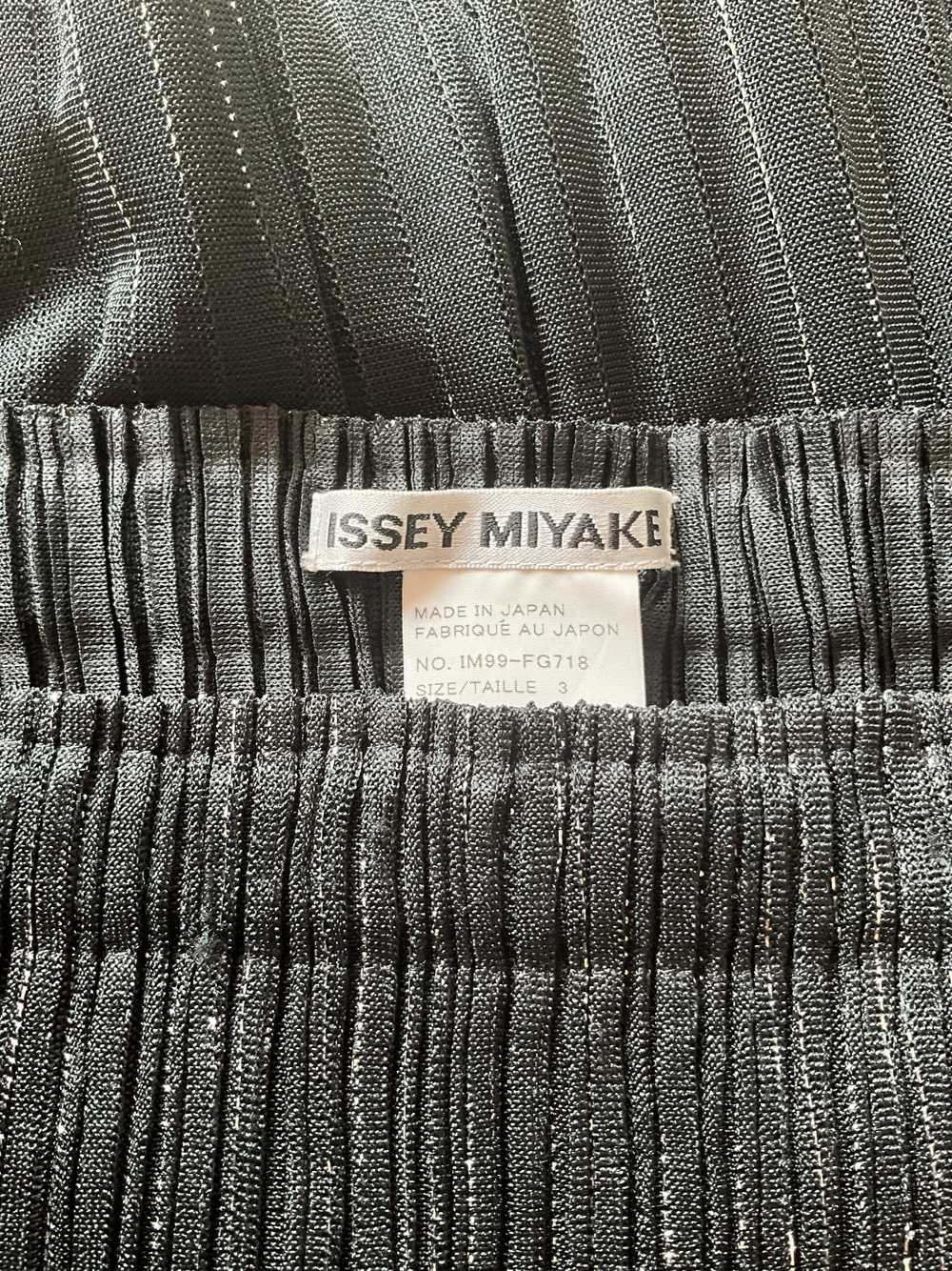 Vintage 1990s Issey Miyake Black and Silver Metal… - image 8