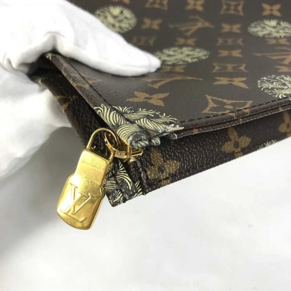 Louis Vuitton Leather clutch - image 8