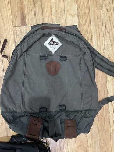 希少 GREGORY デイアンドハーフ WWII タッグハンターカモ USA製 11年USA製グレゴリーGregoryリアルツリーカモデイパック22L美品