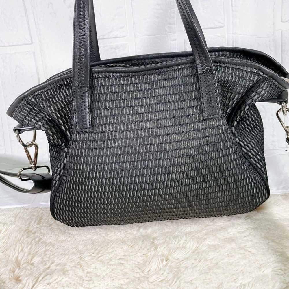 q bag Paris Nest Bon Shoulder Bag Mesh Black - image 3