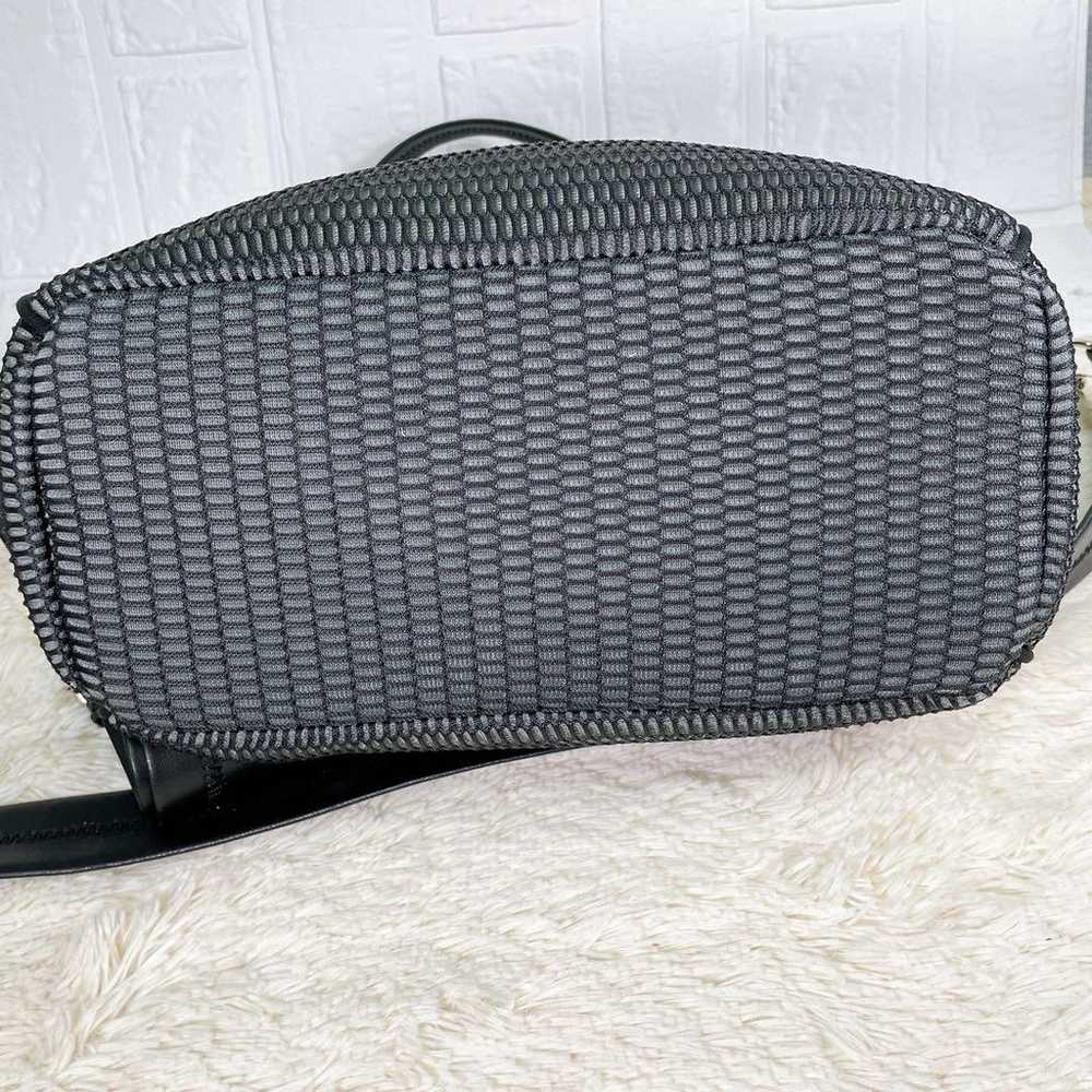 q bag Paris Nest Bon Shoulder Bag Mesh Black - image 5