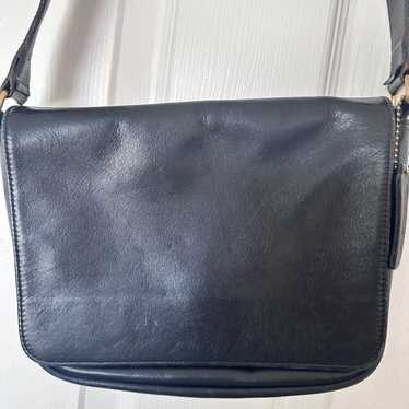 Coach vintage crossbody navy blue