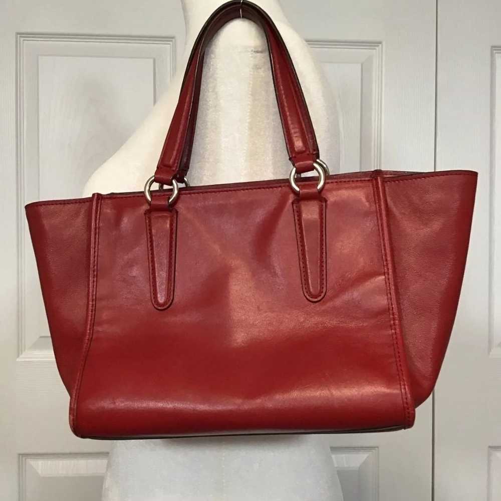 Coach Vintage Red Leather Shoulder/Crossbody Bag … - image 3