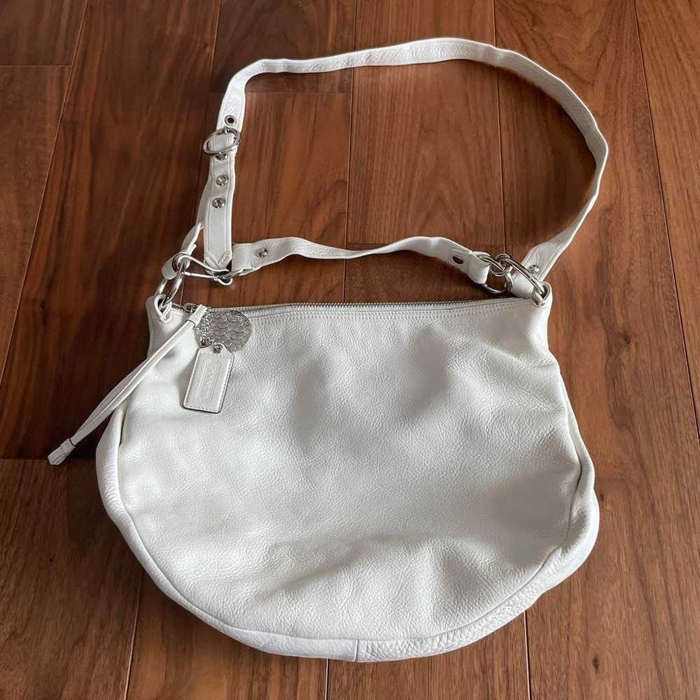 Rare Coach Old Coach Ladies Shoulder Bag White Vi… - image 1