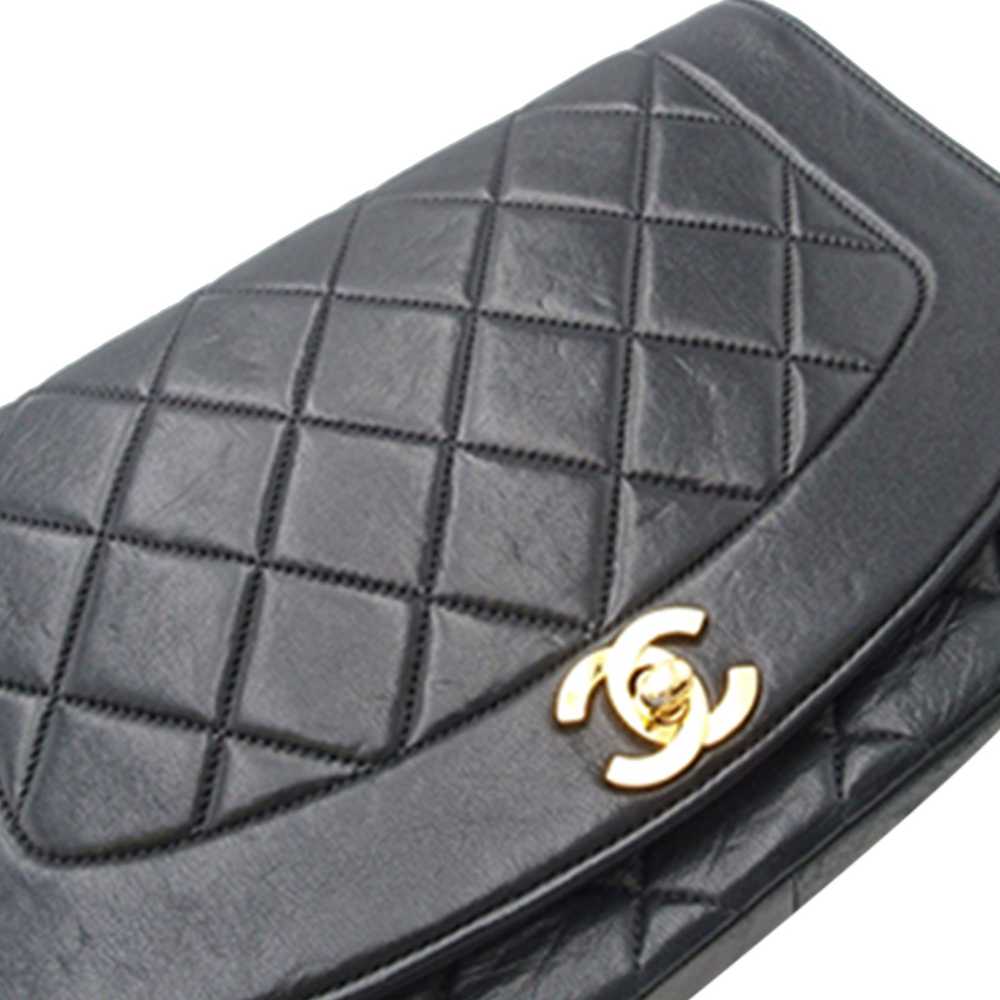 Chanel Chanel Medium Lambskin Diana Flap - image 11