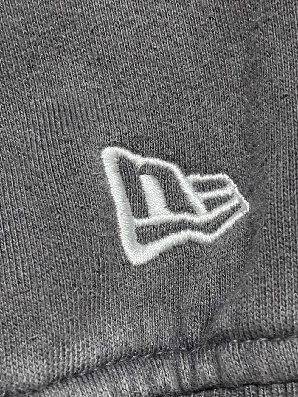 New Era × Streetwear New Era Small Logo Embroider… - image 5