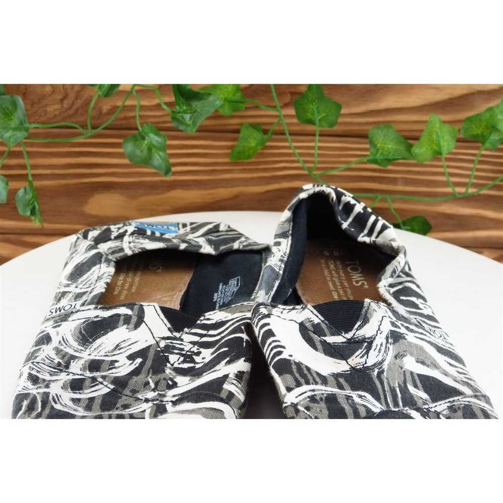 Toms Women Sz 8.5 M Gray Flat Fabric Shoes - image 3