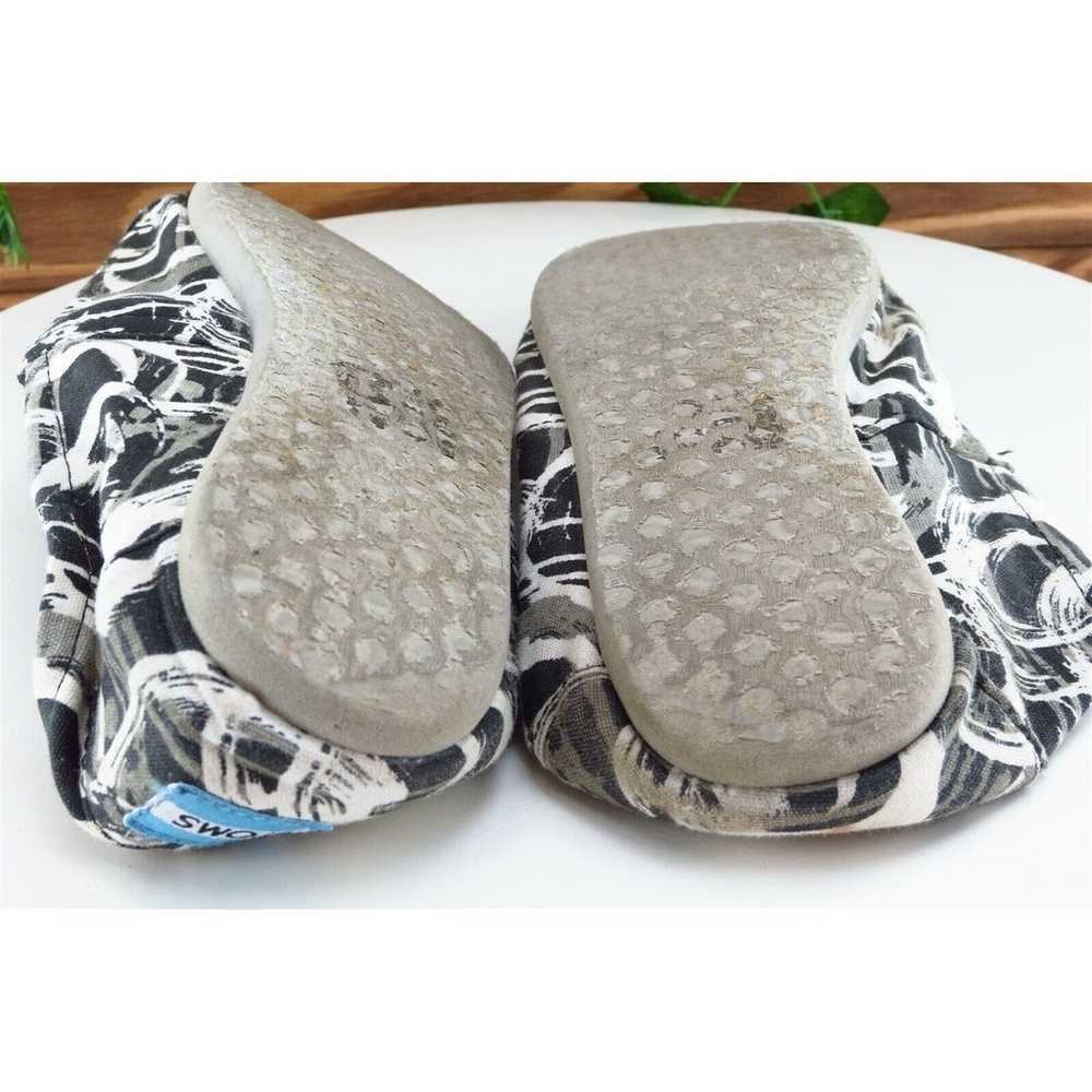 Toms Women Sz 8.5 M Gray Flat Fabric Shoes - image 8