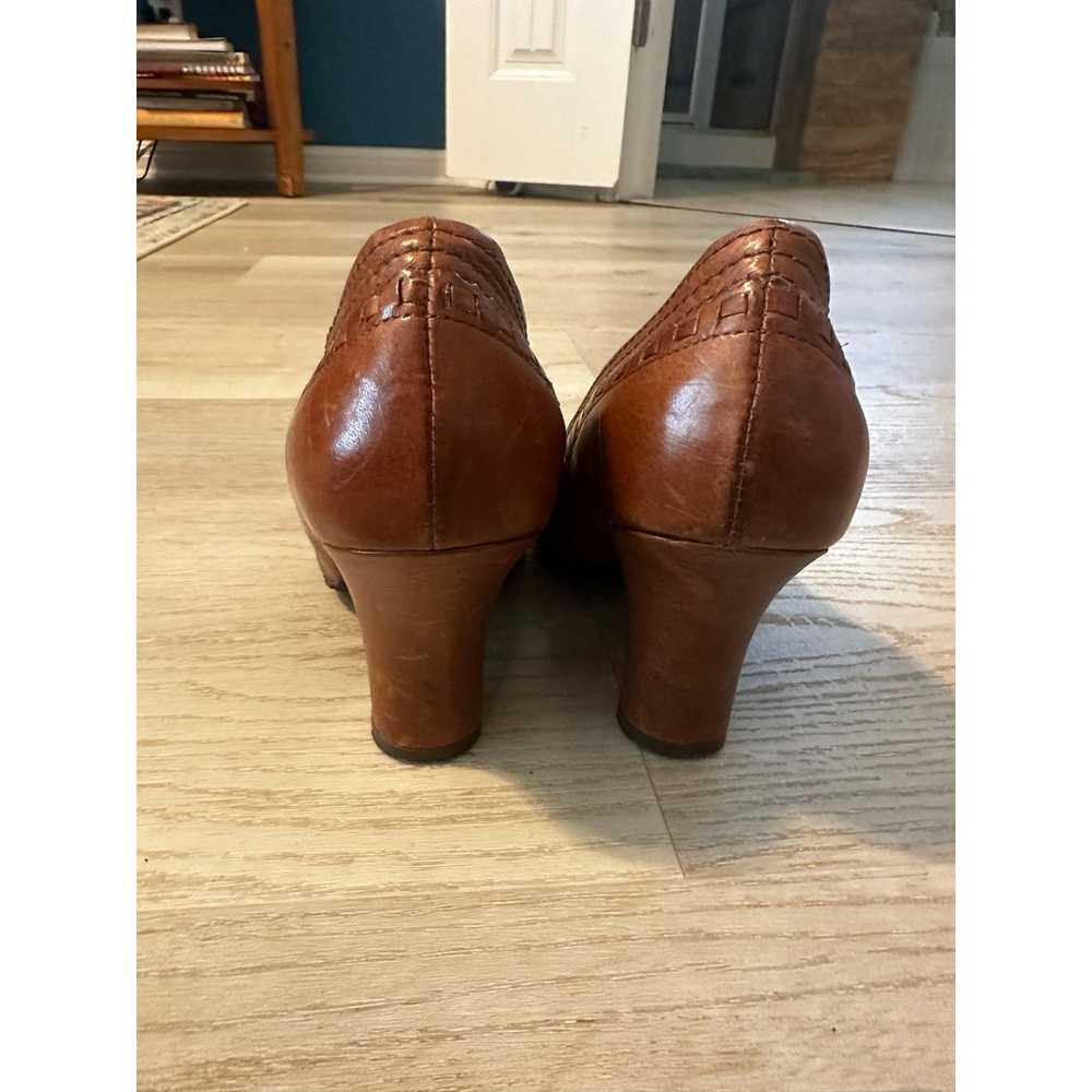 Biviel brown leather wedge heels size 9 round toe - image 6