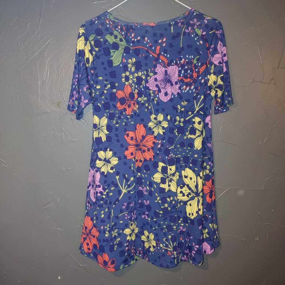 Lularoe XS Perfect Tee Shirt Blue Floral - image 2