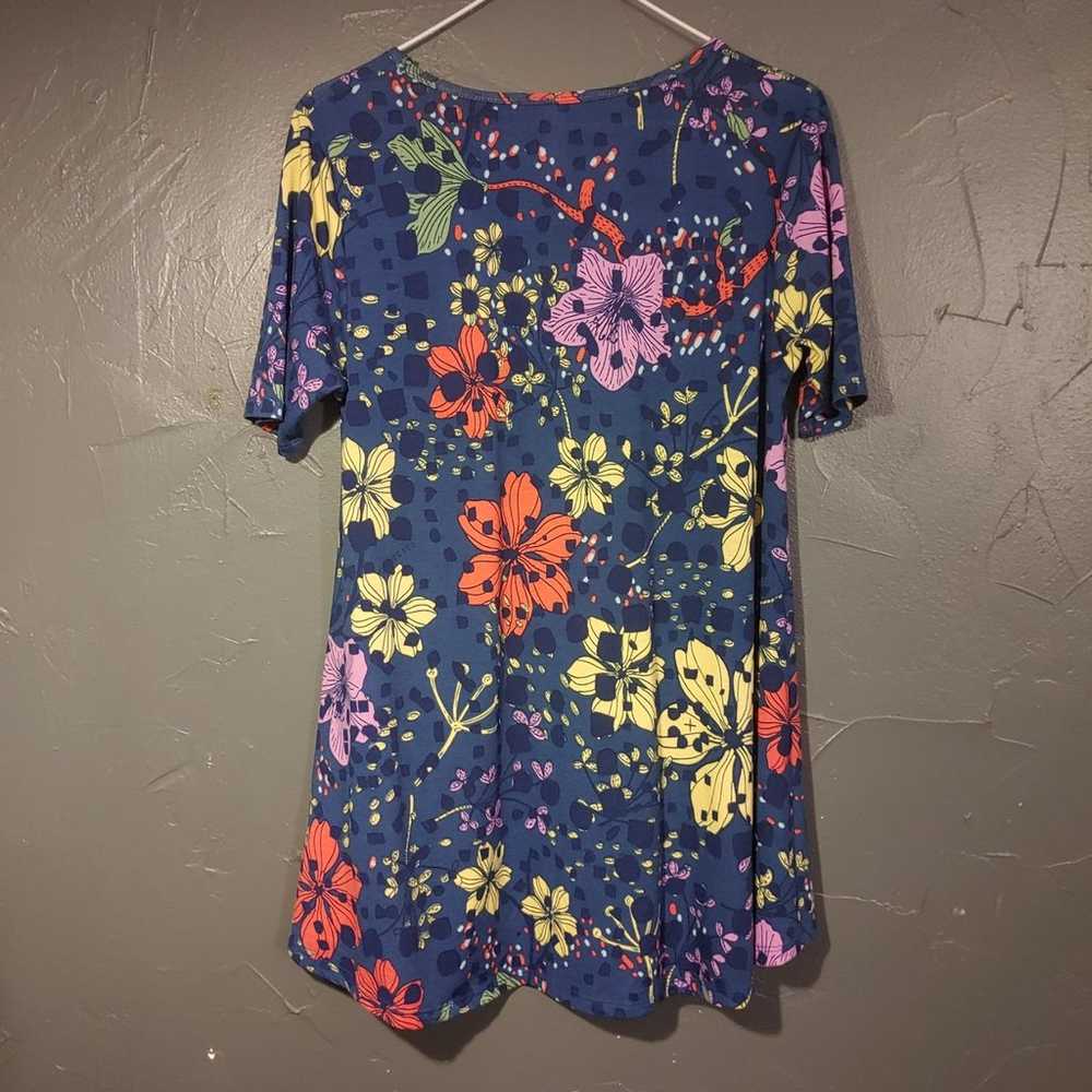 Lularoe XS Perfect Tee Shirt Blue Floral - image 4