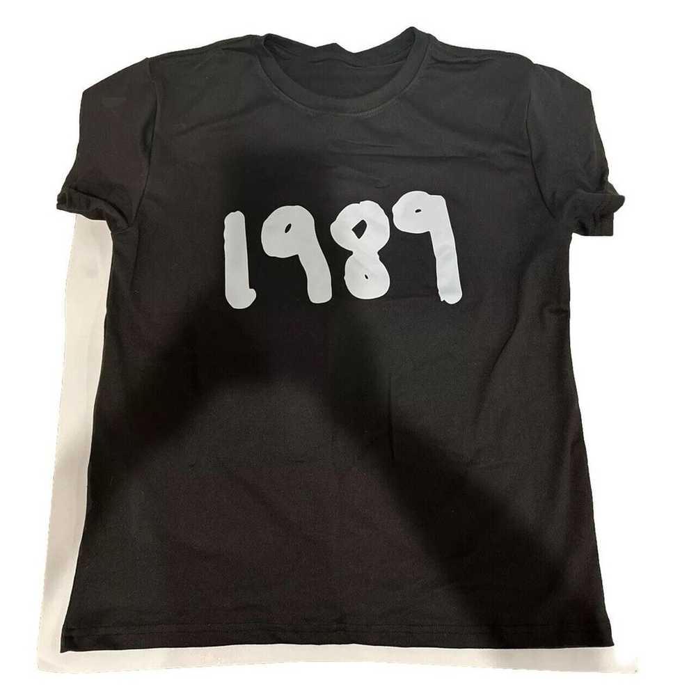 Taylor Swift 1989 Black Concert Shirt Women’s Sma… - image 1