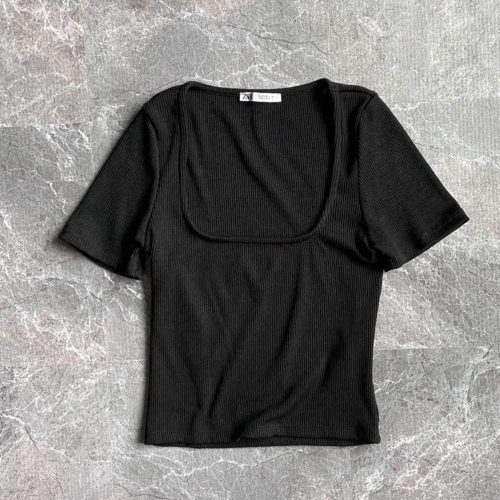 ZARA Square Neck Ribbed Cropped T-shirt Cut-Saw B… - image 6