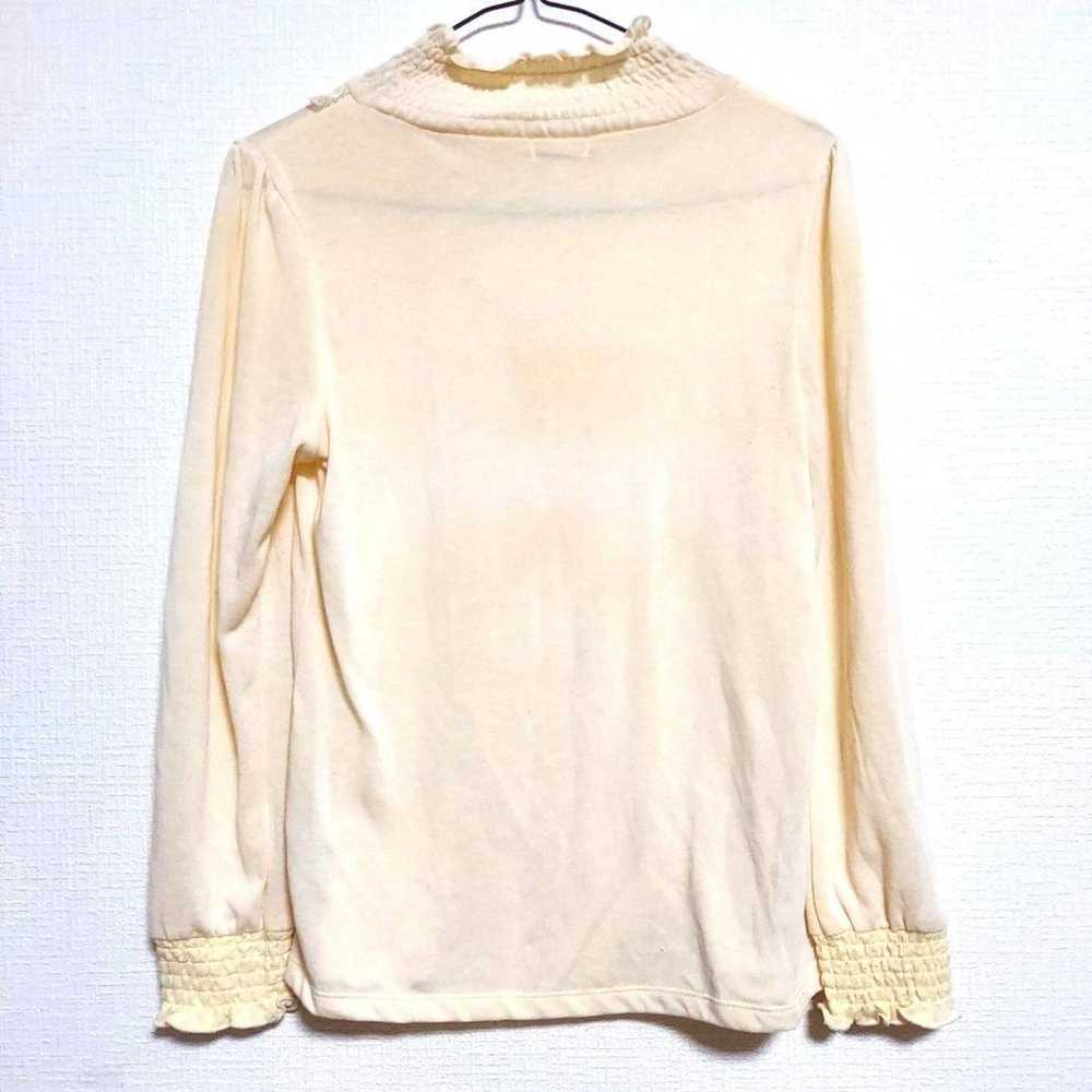 axes femme Long-Sleeved Shirt Cream Color Light Y… - image 11