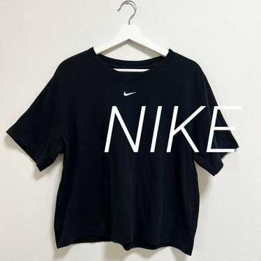 NIKE Essential Boxy Short Sleeve T-Shirt Black