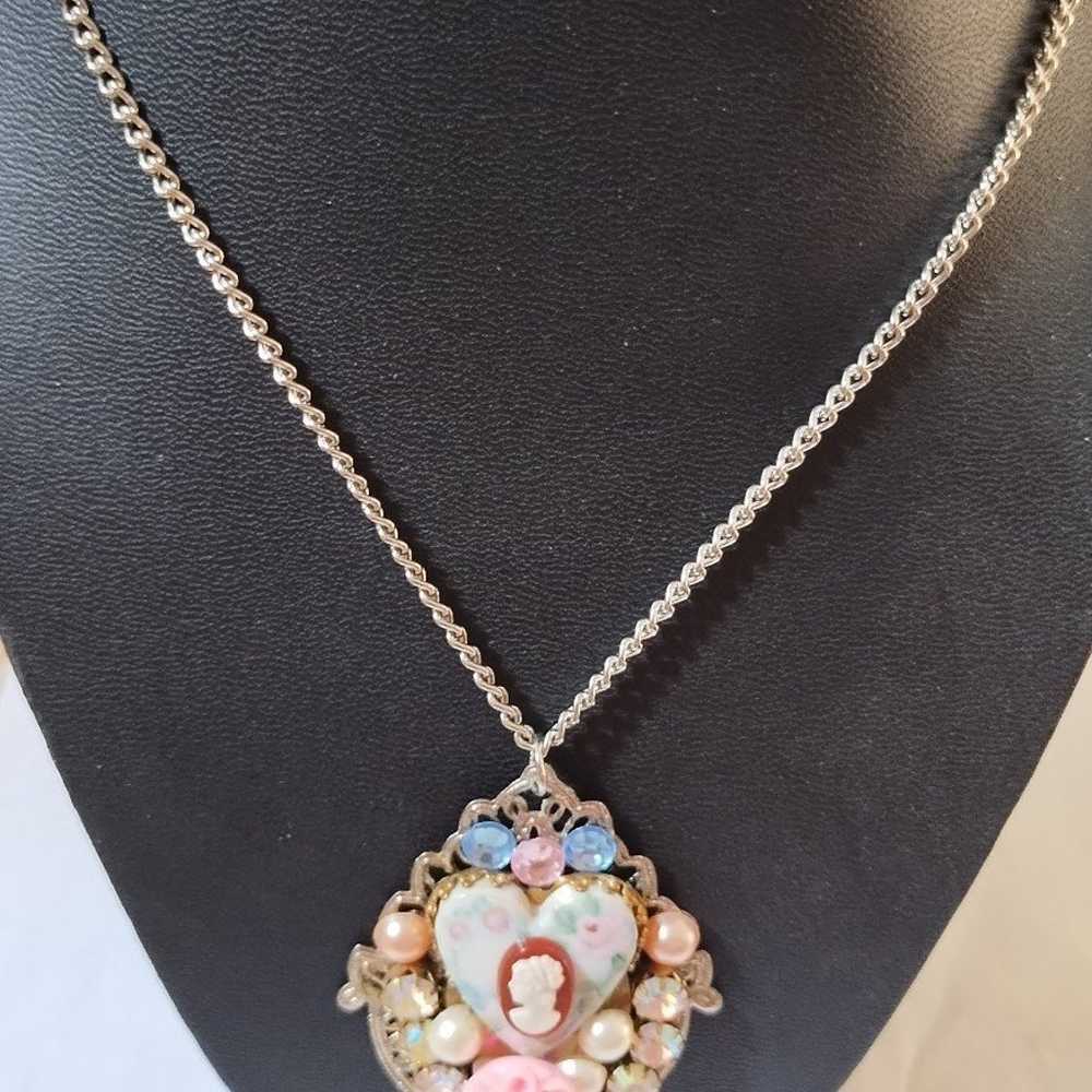 Handmade cameo rhinestone vintage style necklace … - image 3