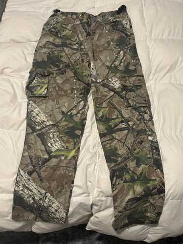 Vintage Outfitters Ridge Camo Cargo pants