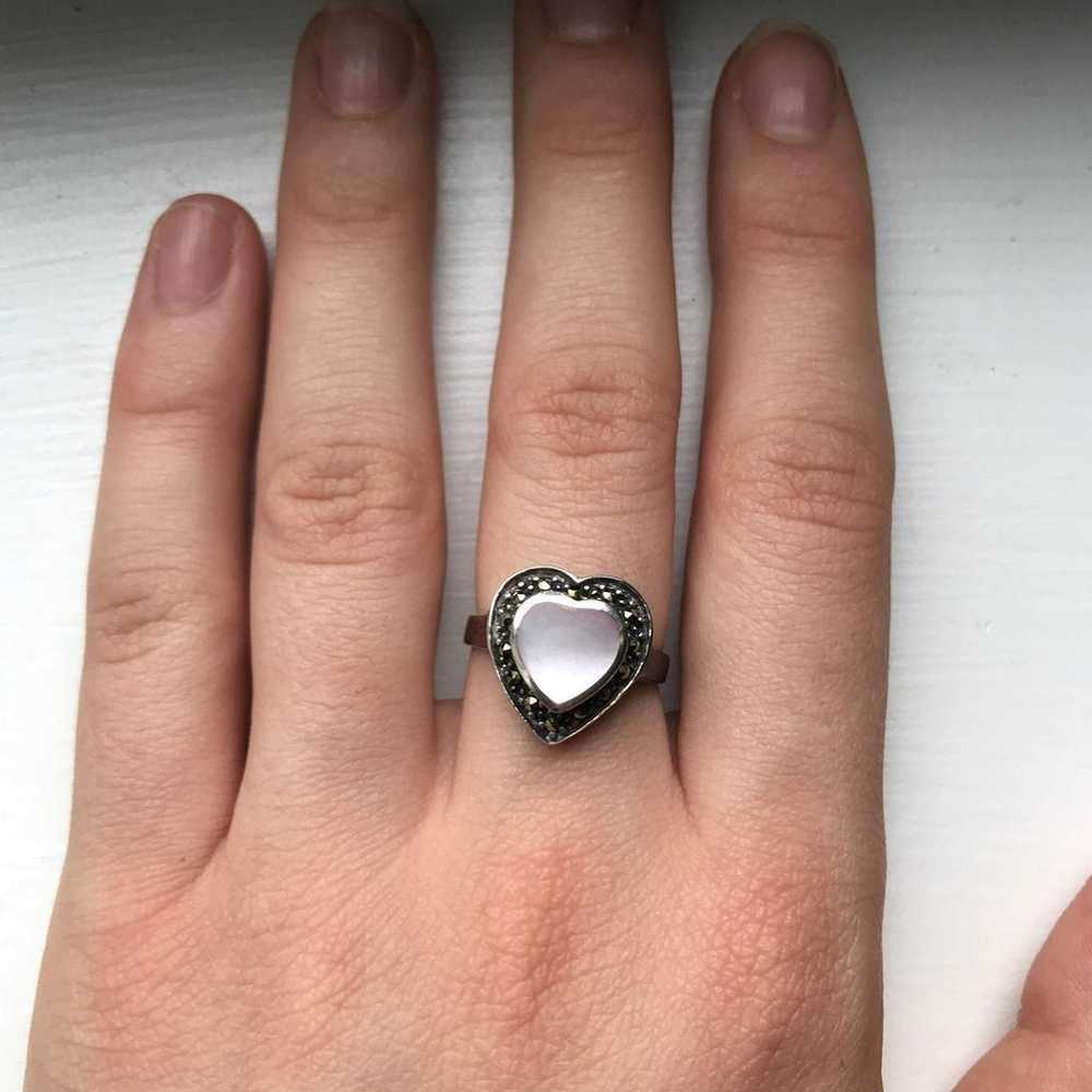 Vintage Sterling Silver Heart Ring Sz 8 - image 3