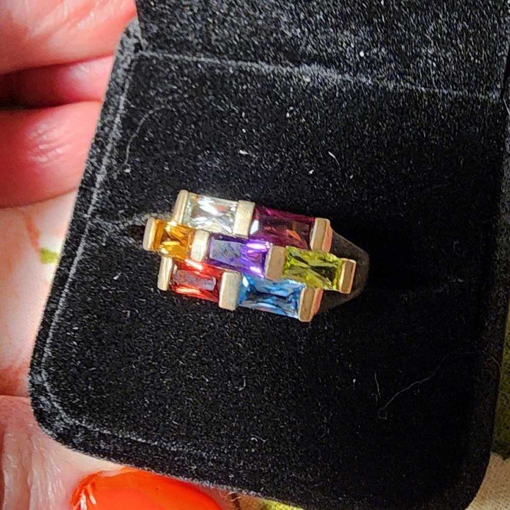 Gorgeous Vintage Multi Gem Stone Ring - image 3